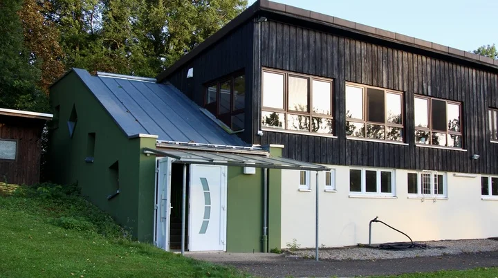 Vereinsheim Eingang | © Verena Wengert